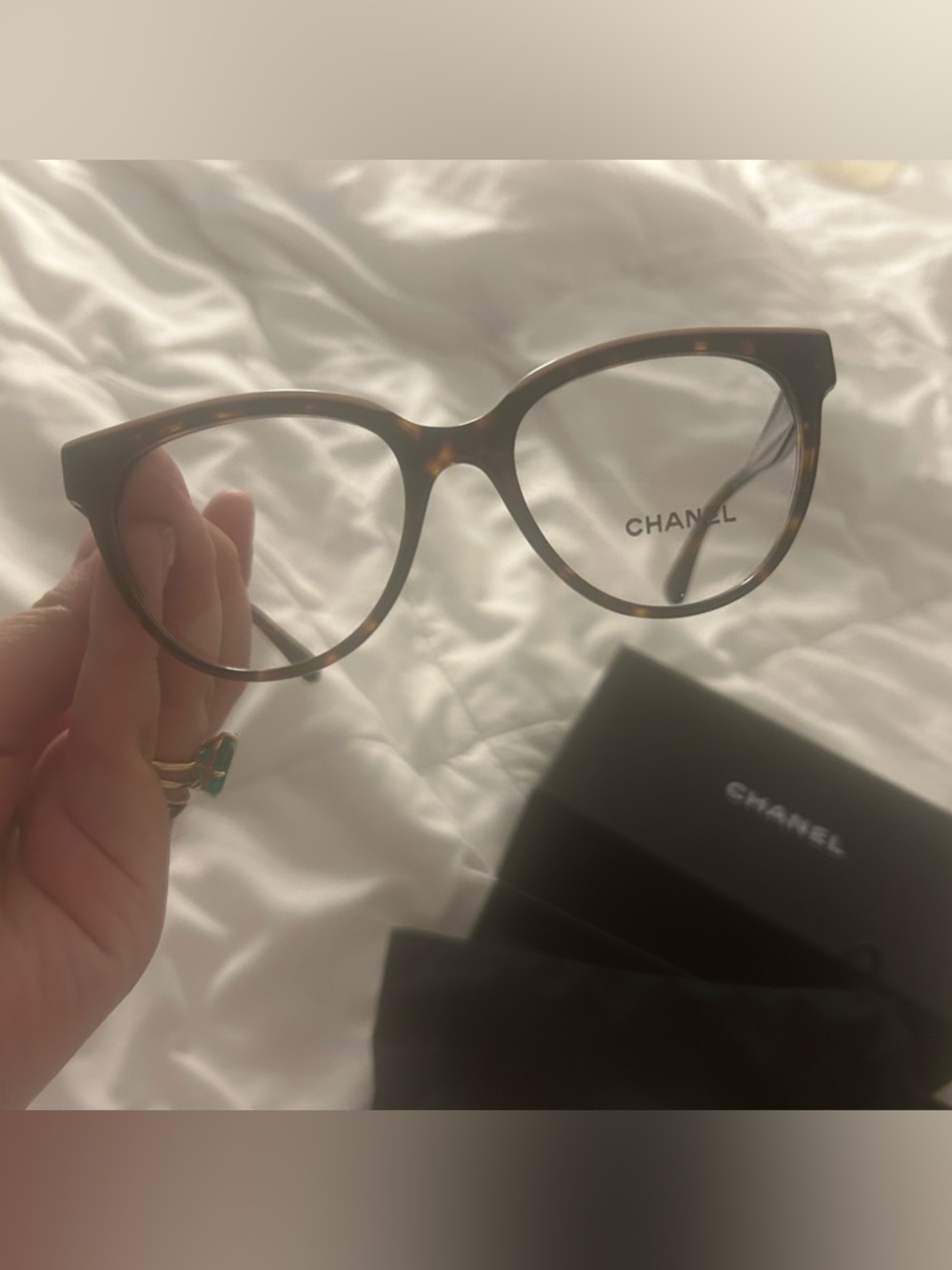 💖AUTHENTIC💖 NEVER USED 💖Chanel Tortoiseshell Cat-Eye Glasses - Brown